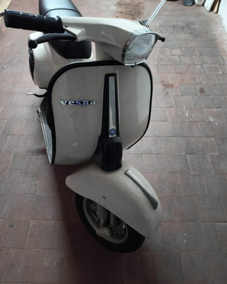 Vespa 50 Special