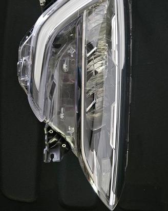 Faro renault arkana 1.6 hybrid 