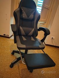 Sedia gaming (doppio cuscino, poggia piedi)