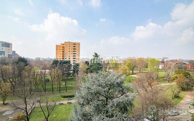-QUADRILOCALE DOPPI SERVIZI CON BOX E CANTINA-