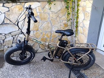 Bicicletta elettrica pieghevole