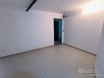 Cantina 15 m2 - Con finestra