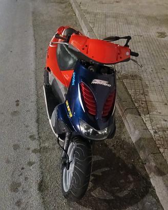 aprilia sr