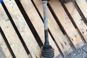 Semiasse anteriore sinistro Hyundai i10 2015