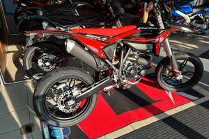 Beta RR Motard 125 4t R e T + ENDURO 125