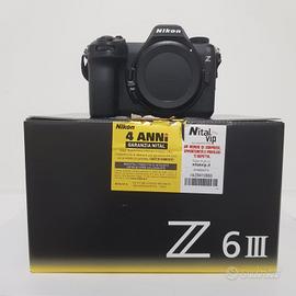 Mirrorless Nikon Z 6III body usato