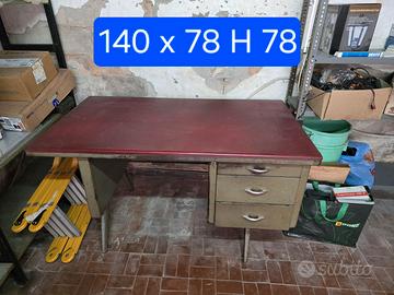 Scrivania vintage Santalena Torino metallo/rosso