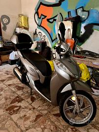 Honda SH 300 ABS