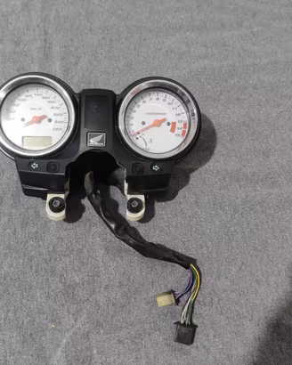 quadro strumenti hornet 600 2003/4