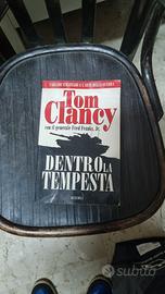 K1963NNB-Libro Tom Clancy-Dentro La Tempesta