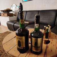 2 bottiglie di Porto Sandeman con gadget 