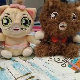 4 peluche 44 gatti