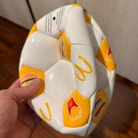 Pallone da calcio McDonald Mc Donalds nuovo