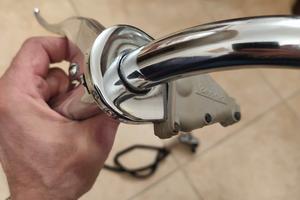 MANUBRIO E COMMUTATORE LUCI VESPA FARO BASSO VM2T 