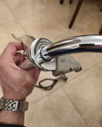 MANUBRIO E COMMUTATORE LUCI VESPA FARO BASSO VM2T 