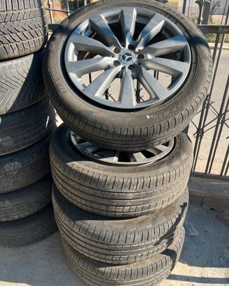 Quattro cerchi mercedes glc  complete di gomme