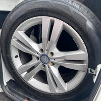 Cerchi originali Mercedes con pneumatici 255/50-19