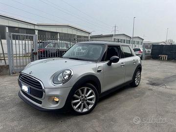 MINI Cooper D 1.5 Cooper D Hype 5 porte CAMBIO A