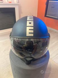 Casco jet momo design