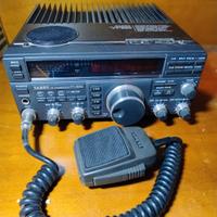 Yaesu FT-890 HF radiotrasmittente + microfono
