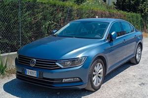 Volkswagen Passat 1.6 TDI Business Bluemotion