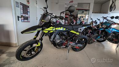 Fantic Motor XMF 125 MY 2025 PERFORMANCE