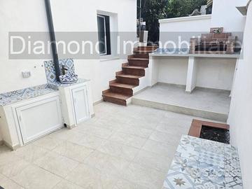 Casa singola con cortile a Torre Archirafi-Riposto