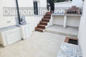 Casa singola con cortile a Torre Archirafi-Riposto