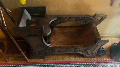 Panca in legno e cuoio