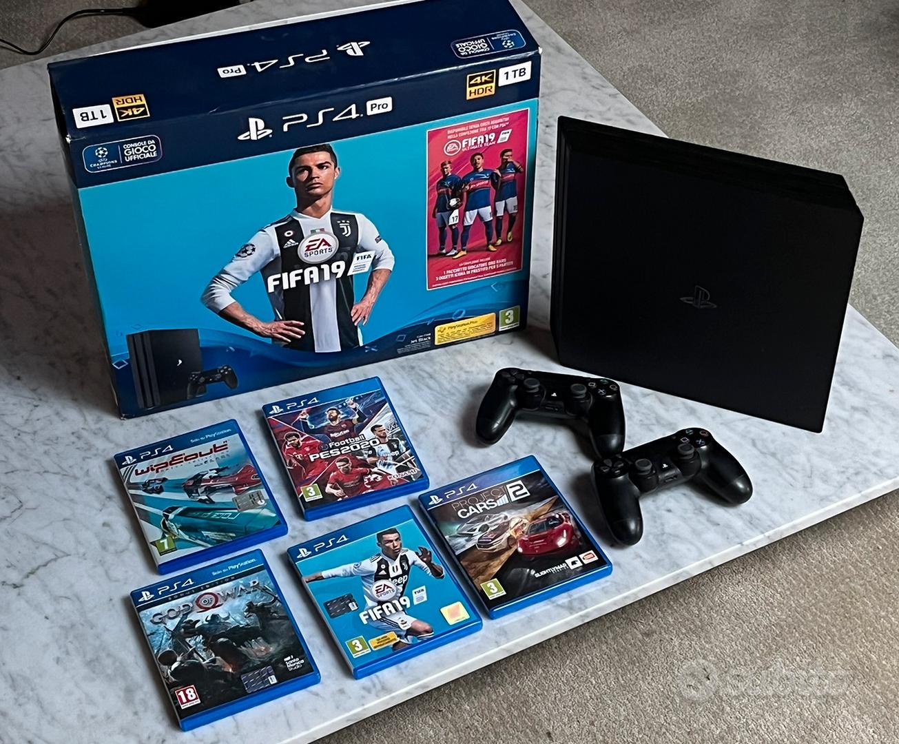 Ps4 Pro 1Tb + 2 Joypad + 5 giochi - Console e Videogiochi In vendita a  Firenze