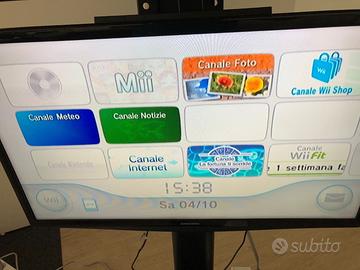 Nintendo Wii completa + 2 telec, volanti e 1o gioc