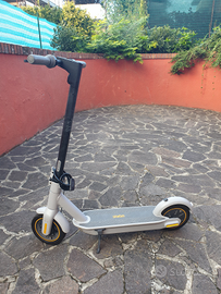 Monopattino Segway Ninebot Max g30 le