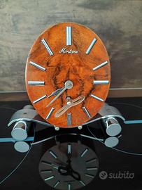 Orologio vintage da tavolo con carica manuale