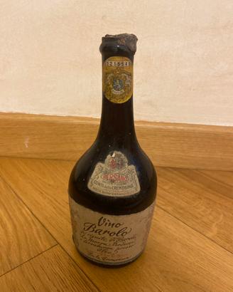 Antica bottiglia di vino Barolo Bersano