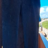 Pantaloni di velluto. 