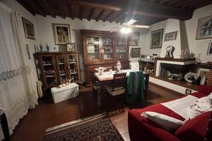 Casa indipendente di 105 m² con 4 locali e posto a