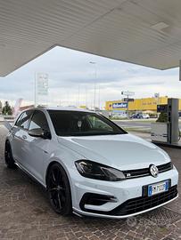 VOLKSWAGEN Golf 7ª serie - 2018