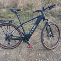 Cube Reaction Hybrid One 625