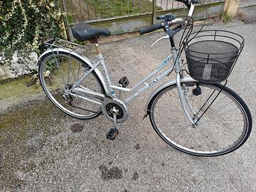 bicicletta donna con marce 