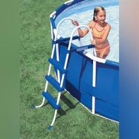 Scaletta per Piscina Fuori Terra