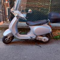 Vespa Piaggio LX 125