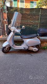 Vespa Piaggio LX 125