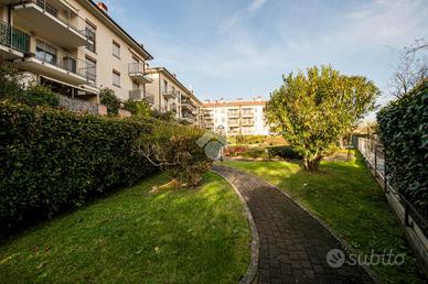 4 LOCALI A CESANO BOSCONE