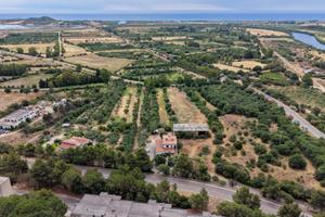 Ristorante con terreno