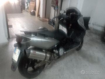 Yamaha t max