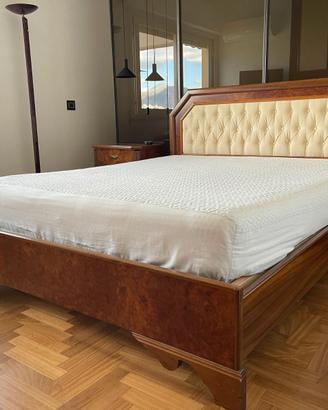Letto matrimoniale di noce manzonia e radica