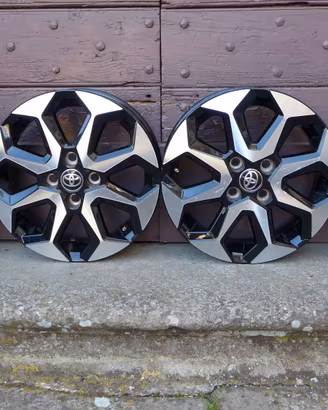 Cerchi in Lega 15 Toyota Aigò