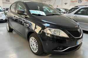 Lancia Ypsilon 1.2 69 CV 5 porte Platinum