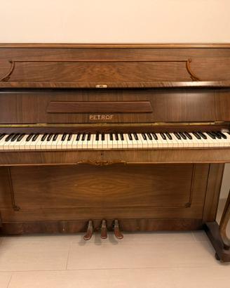 Pianoforte Petrof a muro
