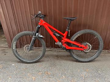 YT Industries Jeffsy Primus 24 Lava Bambino